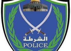 الشرطة تكرم عدد من السائقين والمشاركين في أسبوع المرور العربي بطولكرم