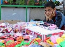 هل تؤيد فرض رسوم جمركية إضافية على البضائع الصينية؟