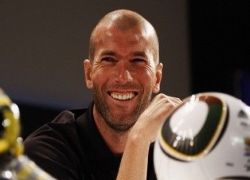 روراوة ينفي اتصاله بزيدان لتدريب منتخب الجزائر