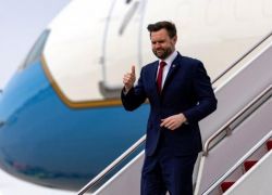 فانس: طهران جادة في المفاوضات ومصالحنا لا تتطابق تماما مع "إسرائيل"