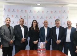 شركة سنيورة للصناعات الغذائية تستقبل وفداً حكومياً ونقابياً شركة سنيورة للصناعات الغذائية تستقبل وفداً حكومياً ونقابياً
