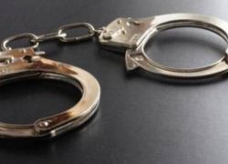 الشرطة تقبض على مطلوبين للعدالة وتضبط مركبات غير قانونية في طولكرم