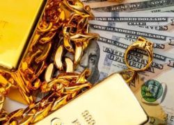 الذهب ينخفض بدعم من ارتفاع الدولار