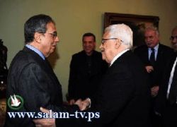 ابو مازن يصل القاهرة لبحث عملية السلام وملف المصالحة