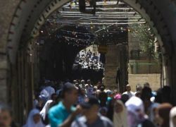 ارتفاع اسعار الحج وحافلات مجانية للقدس