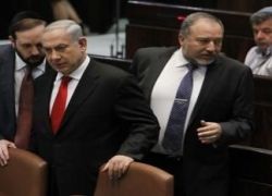 وزراء إسرائيليون يهاجمون نتنياهو أضر بالعلاقات مع أمريكا وفشل في عرقلة الاتفاق مع إيران