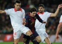 فوز صعب لبرشلونه على اشبيلية بهدفين - شاهد الاهداف