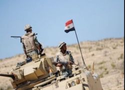 مقتل ثلاثة جنود مصريين بانقلاب مدرعة في سيناء