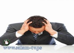 بكل وحشية: دفن طفله حيا.. لان عيونه زرقاء ولا يشبه اشقائه!