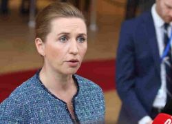 رئيسة وزراء الدنمارك تؤجل زفافها وتؤكد : "بلادي اهم "