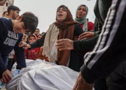 شهيدان ومصابون بقصف وإطلاق النار الاحتلال في دير البلح ومدينة غزة