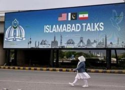 إيران ترفض اللقاء المباشر.. مبعوثا ترامب يصلان باكستان لبدء المفاوضات