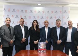 خلال استقبال وفد حكومي ونقابي: وزيرة العمل تشيد بالتزام سنيورة بمعايير الصحة والسلامة المهنية وحماية حقوق العمال