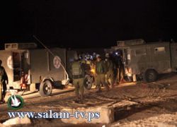 انتشال جثماني شهيدين سقطا برصاص الاحتلال شمال القطاع