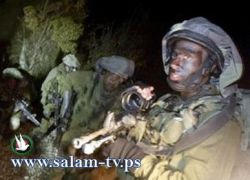 الجيش الاسرائيلي يصادر اسلحه بعد اعتقاله شابين من نابلس فجر اليوم