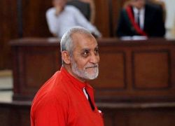مصر تحكم بالمؤبد على مرشد الإخوان المسلمين