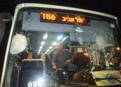 إصابة إسرائيليين بعد تعرض حافلتهم للرشق بالحجارة في القدس