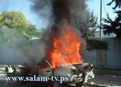 مستوطنون يحرقون ثلاث مركبات في بلدة بيت أمر