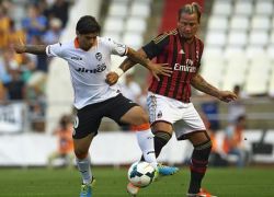 ميلان يتخطى فالنسيا ويتأهل الى الدور المقبل