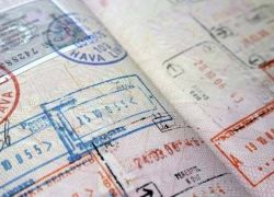 ضبط أسرة فلسطينية حاولت السفر لـ سويسرا بجوازات مزورة