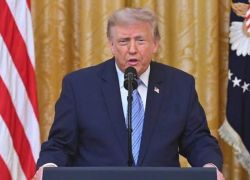 ترامب يتوعد إيران بدفع "أثمان مضاعفة" ثمن مقتل كل جندي أمريكي