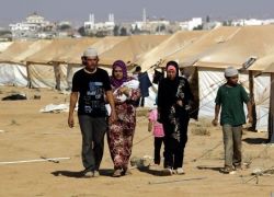 وزارة المالية تحول مليون $ للاجئين الفلسطينيين بسوريا