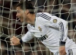 ريال مدريد يسحق اشبيلية بسباعيه وهاتريك لرونالدو - شاهد الاهداف