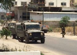 قوات الاحتلال تعتقل (3) شبان من ضاحية شويكة شمال طولكرم