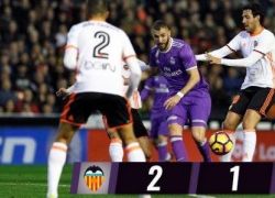 فالنسيا يحقق فوزا مثيرا على ريال مدريد بالدوري الإسباني