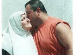 وفاة والدة الأسير مسلمة ثابت من طولكرم المحكوم بالسجن 24 عاما