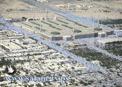 الحجاج يتمون «الحج الأكبر» ويستهلون «التشريق» بـ «الجمرات»