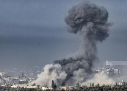 إصابتان واعتقال 3 صيادين بغزة وسط استمرار إطلاق النار