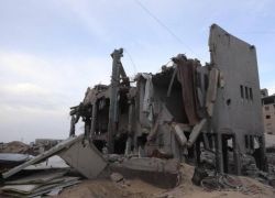 غزة.. نسف منازل جنوبي القطاع وإطلاق بالوسطى وجباليا