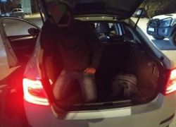 الشرطة تقبض على شخصين حاولا تهريب عامل عبر حاجز شرق طولكرم