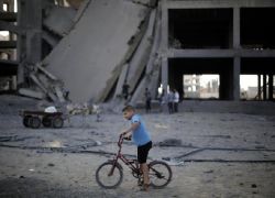تركز على 4 قطاعات..خطة ملادينوف لإنقاذ غزة جاهزة للتنفيذ فوراً