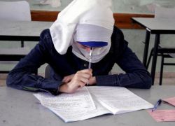 التربية: تمديد العام الدراسي وامتحانات التوجيهي في 20 حزيران