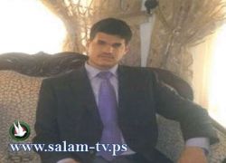 اغرب احتفال :طالب ثانوية عامة يوزع الحلوى ابتهاجاً وفرحاً برسوبه