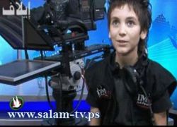 بالفيديو :: شاب فلسطيني توقَّف نموه عند سن الثَّانية عشر