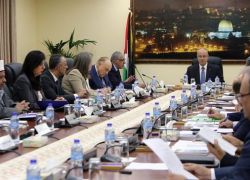 الحكومة تدعو لاجراءات فورية لتنفيذ مبادرة الرئيس باستعادة غزة