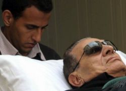 استئناف محاكمة الرئيس المصري المخلوع وسط تشديد أمني