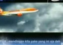بالفيديو: لحظة سقوط الطائرة الماليزية وسماع التكبير من كابينة القيادة