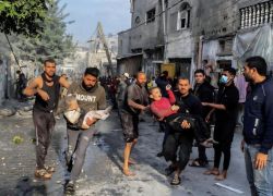 غزة.. عشرات الشهداء والجرحى ومشفى الأقصى مهدد بالتوقف عن العمل