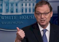 ترامب يلمح لاختيار مستشاره الاقتصادي لرئاسة الفيدرالي