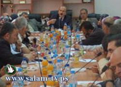 دويكات يتفقد تربية طولكرم ويلتقي مديرها ومدراء المدارس