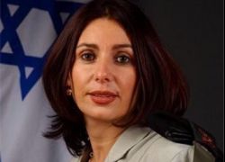 ريغف تدعو لتفكيك السلطة ومعاقبة أبو مازن