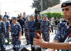 الشرطة تنقذ طالبة نسيتها الآذنة داخل مدرسة في الخليل