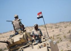 الجيش المصري يحبط تهريب 5 شحنات أسلحة إلى غزة