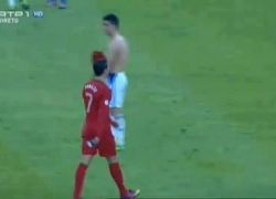 رونالدو يرفض تبادل القمصان مع الاعب الاسرائيلي بن عيون