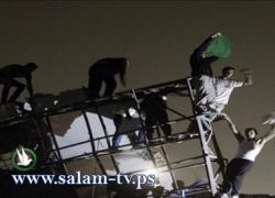 بالصور: محاولة لقتل القذافي.. حلف الناتو يدك مكتبه في باب العزيزية