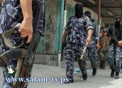 حماس تحتجز العشرات من كوادر فتح وتصادر جوازاتهم في قطاع غزة